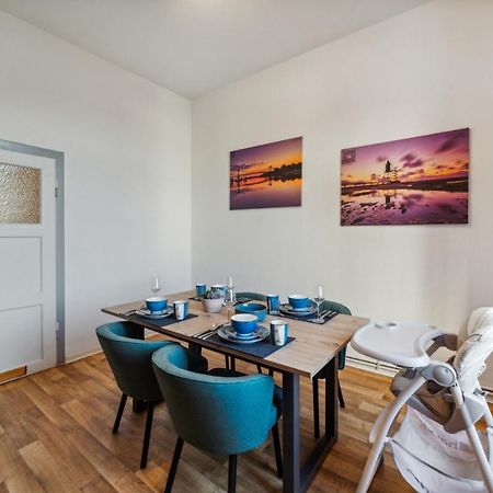 Infinity Stay: Bis Zu 4 Personen Zentrum Wassernah Netflix Wilhelmshaven Bagian luar foto