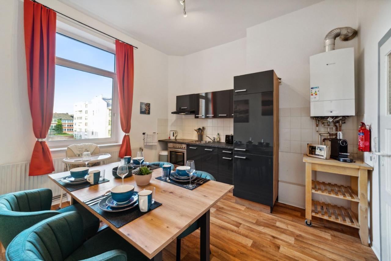 Infinity Stay: Bis Zu 4 Personen Zentrum Wassernah Netflix Wilhelmshaven Bagian luar foto